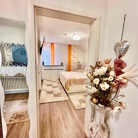 شقة Buehl Central Residence *