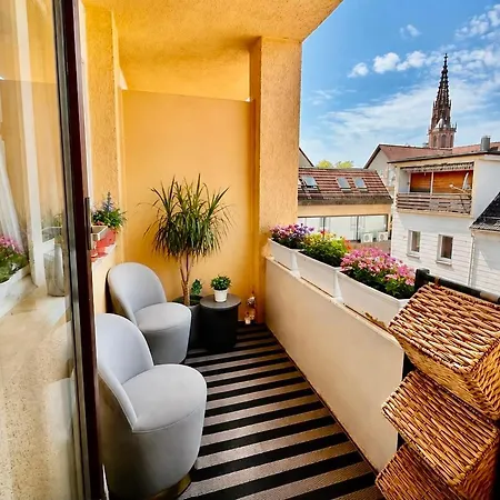 شقة Buehl Central Residence *